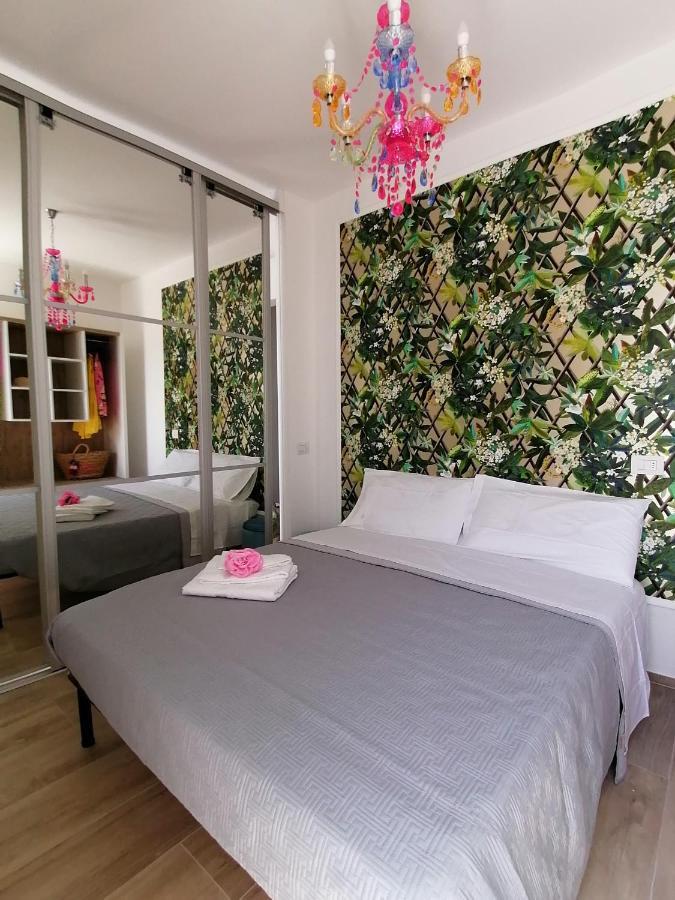 Retroscena Apartment In Centro Чивитанова-Марке Экстерьер фото